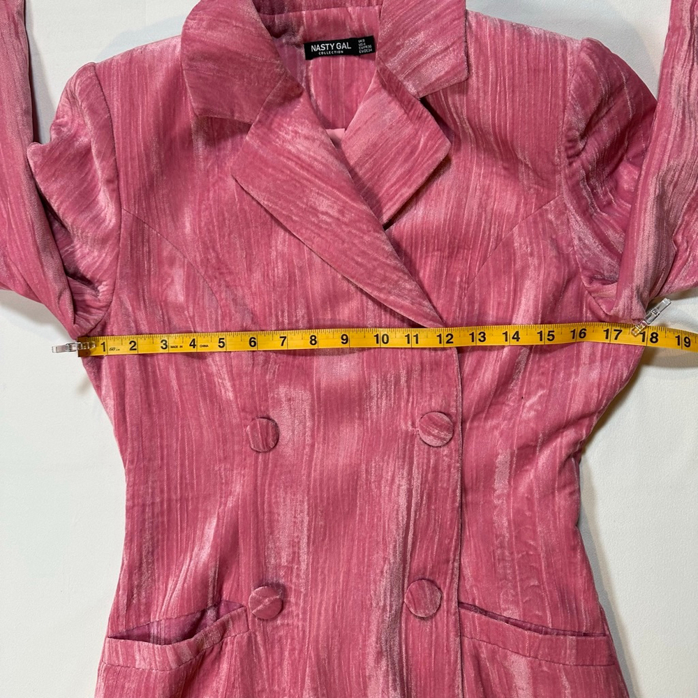 Nasty Gal Pink Crushed Velvet Blazer US 4 |Tailored Fit Longline Double Breasted - Picture 3 of 9